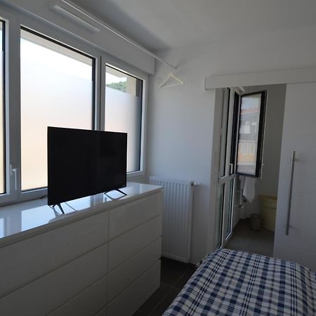 Villa Smolett - Appartement Cosy Au Coeur Du Quartier Du Port Nicea Zewnętrze zdjęcie